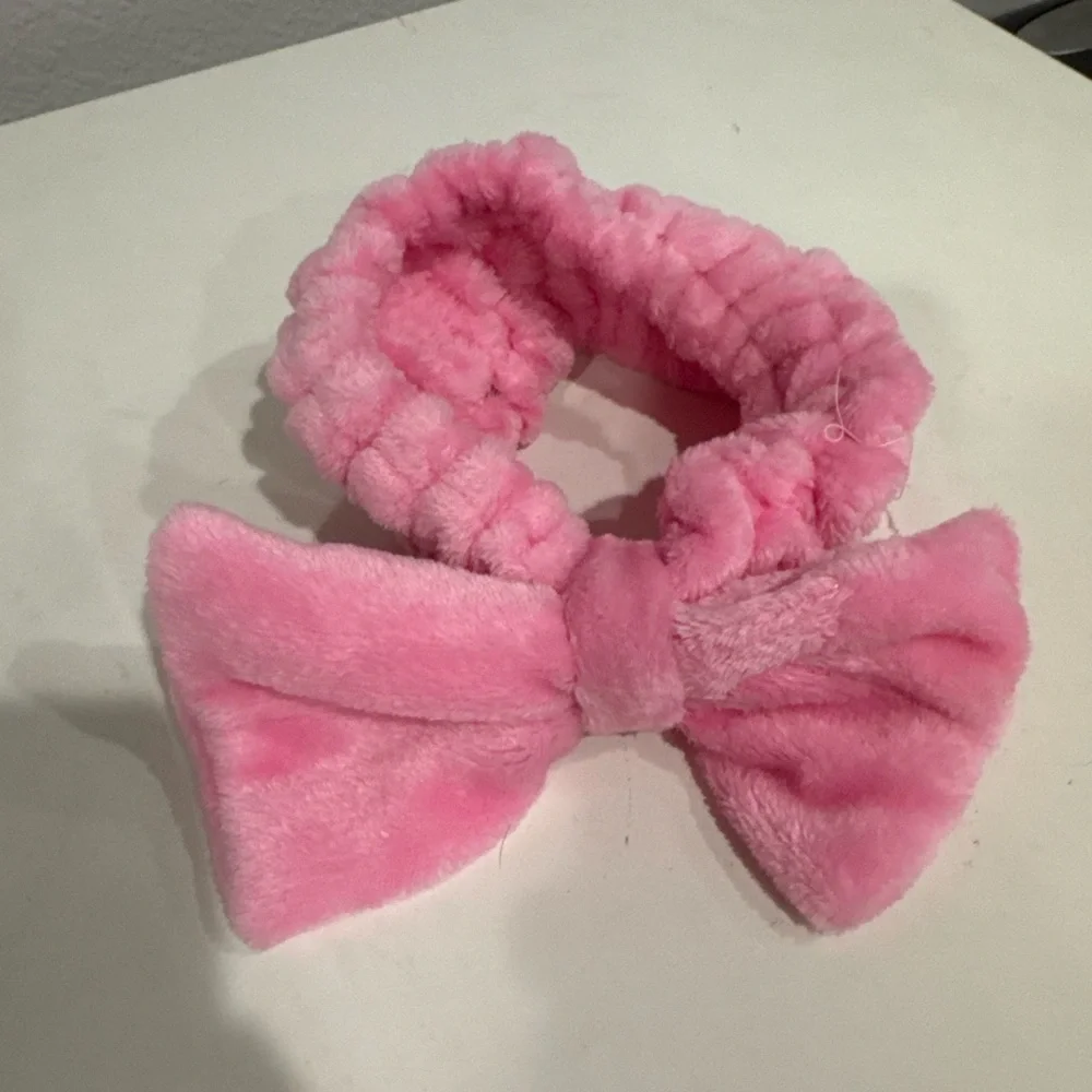 Soft Pink Bow Spa‎ Headband – Plush & Stretchy